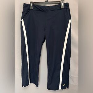 Vintage  NIKE CAPRI PANT SIZE LARGE (12-14) NAVY BLUE Women’s‎